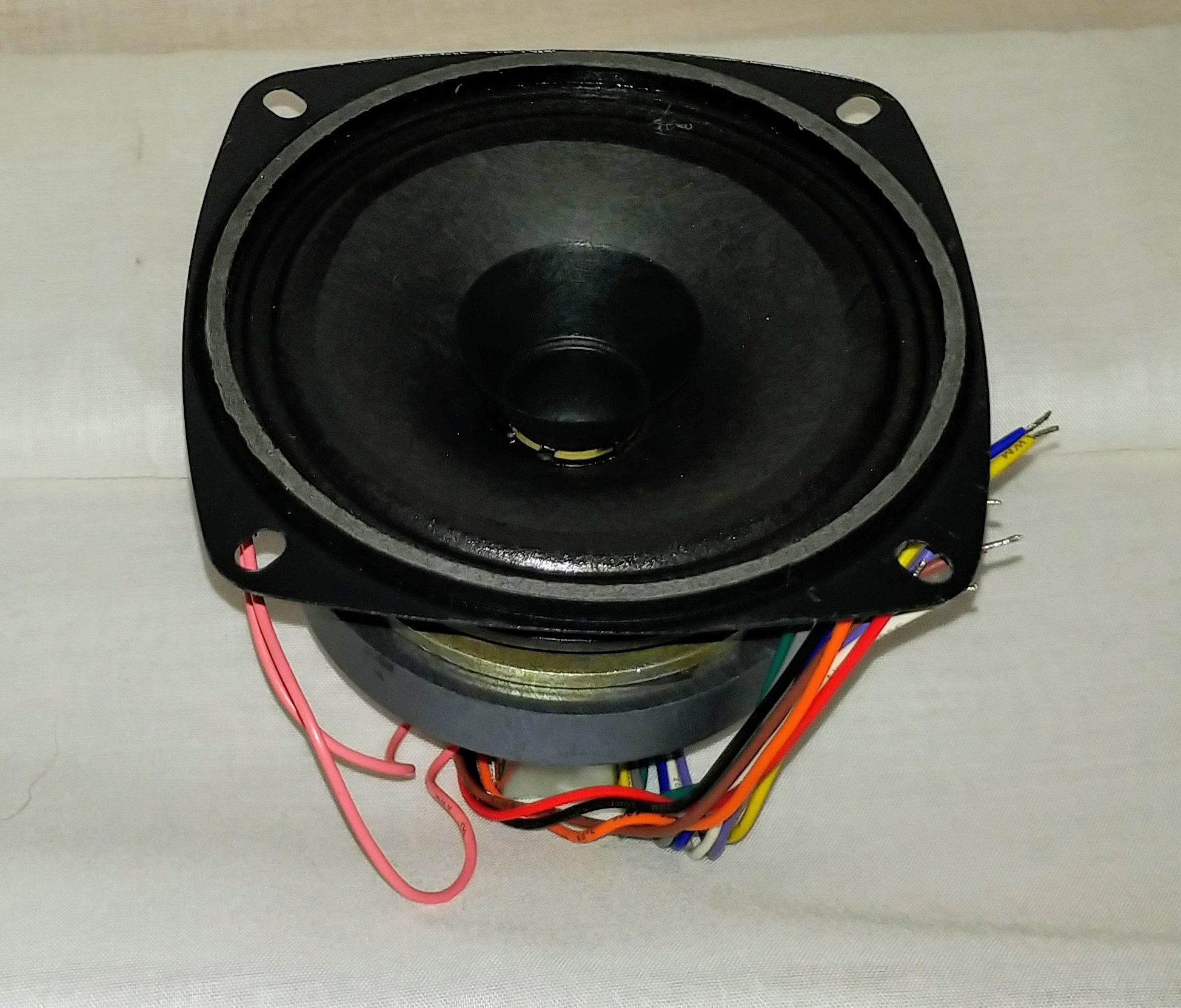 TT4104W   4" Dual Cone Speaker with 25/70V Transformer